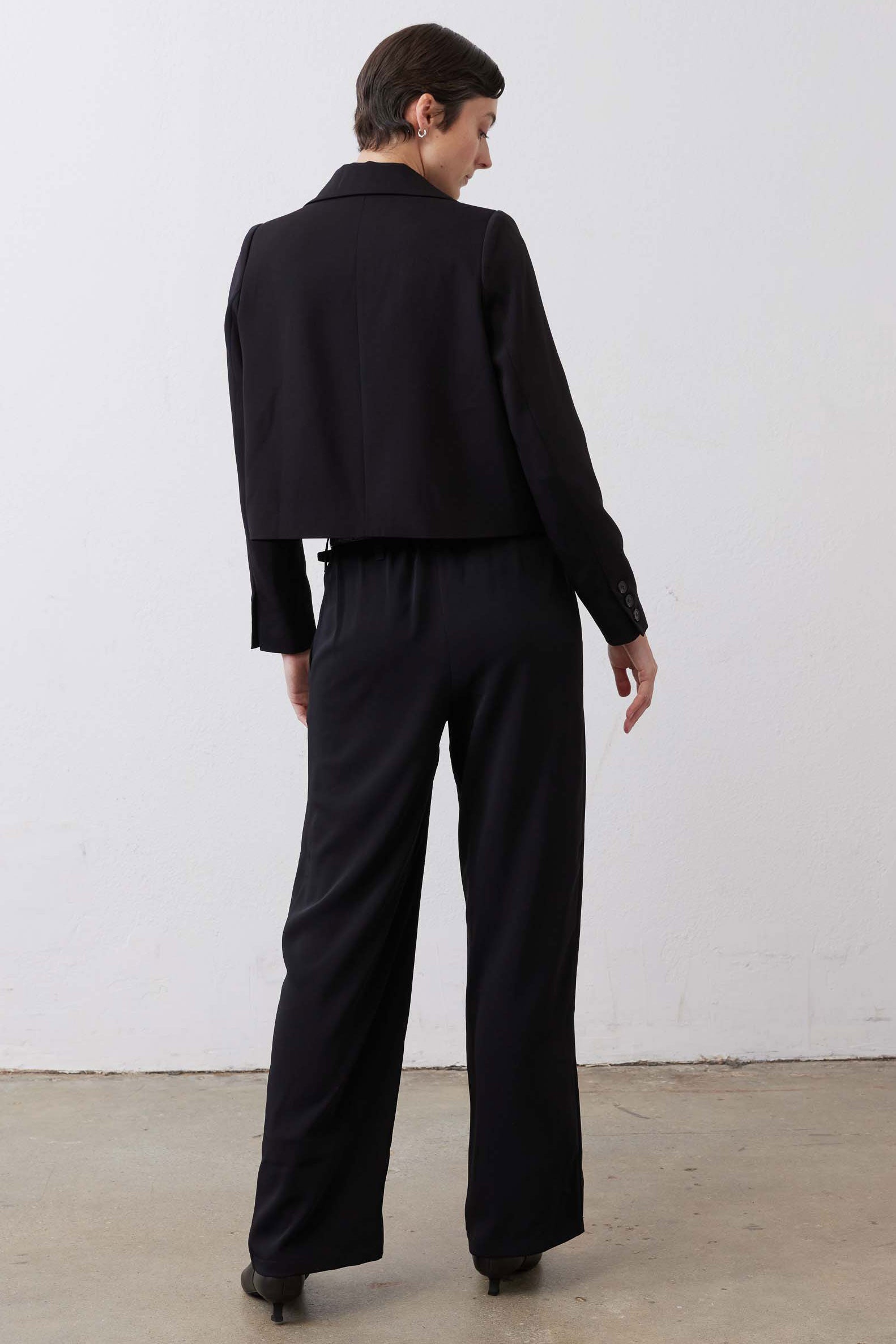 Streamline Straight Leg Pants Black / 4