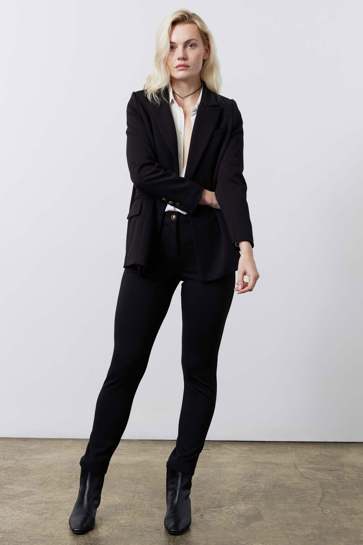 The Stretch Suit Tapered Pants Black / 4 The Stretch Suit Tapered Pants Black / 4