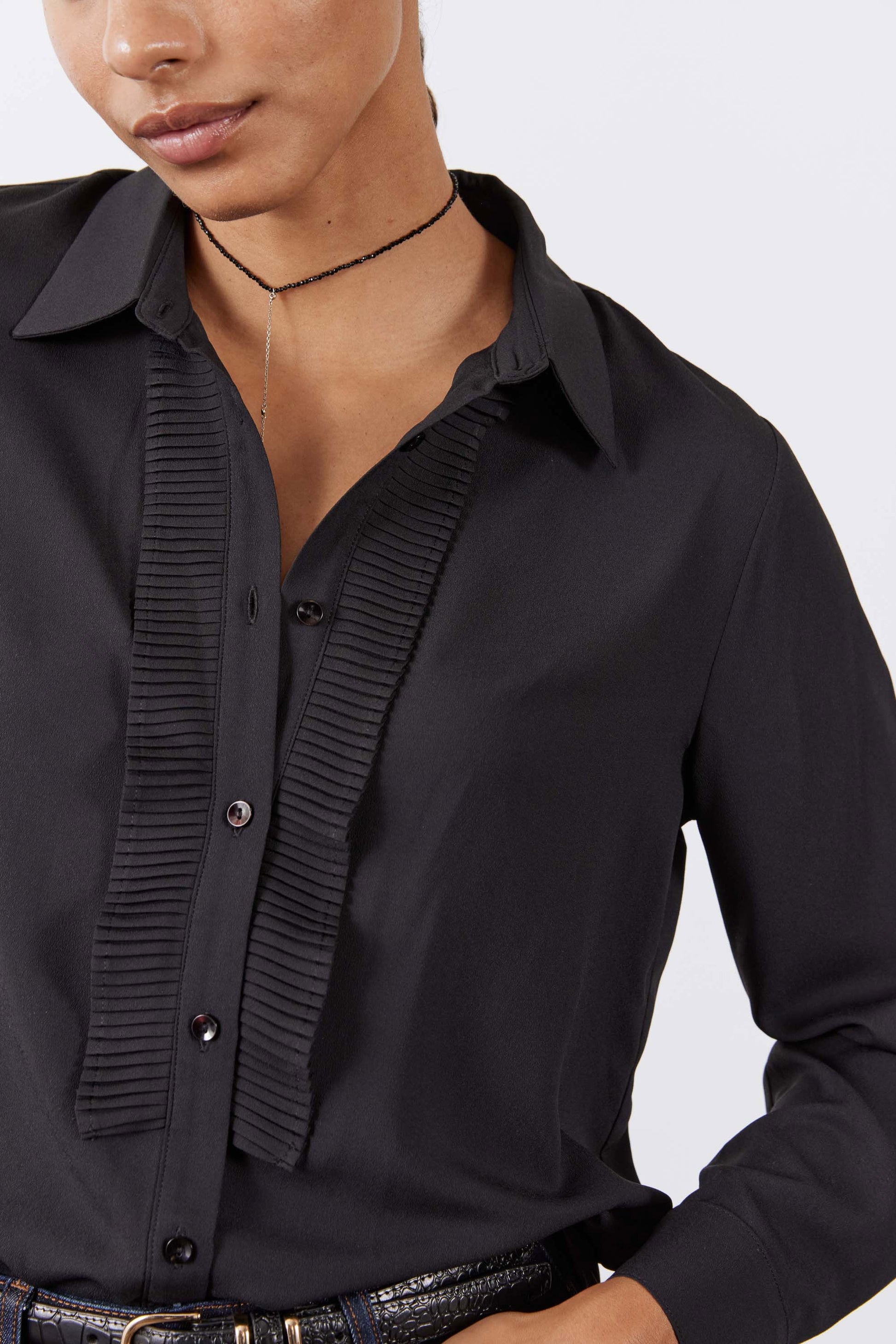 The Tux Blouse Black / 16 The Tux Blouse Black / 16