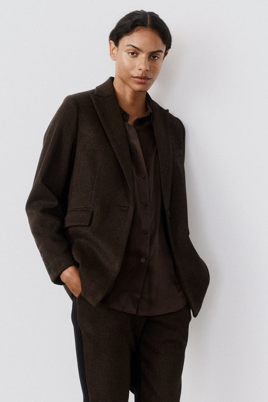 The Tweed Blazer That Upgrades You