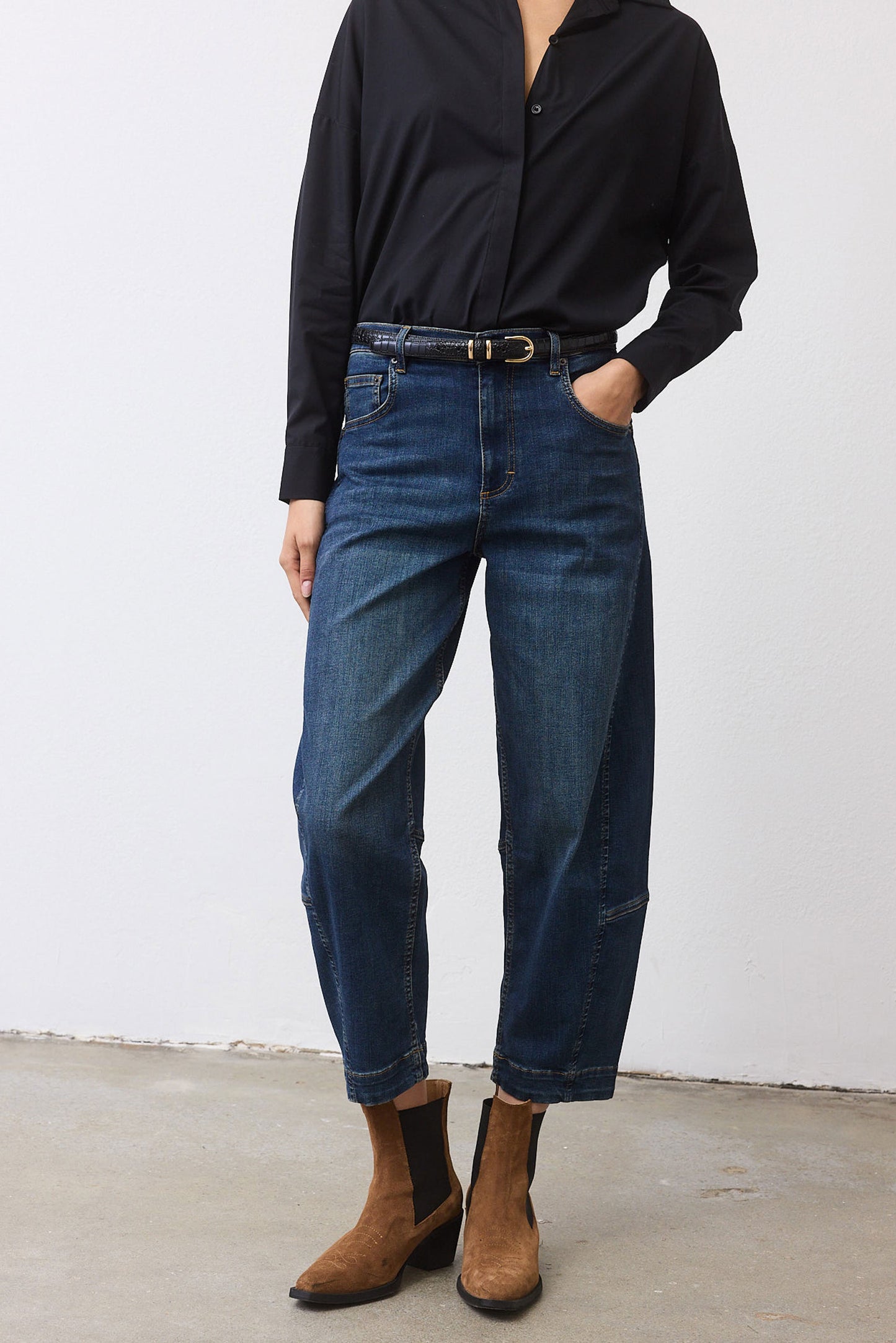 The Ultimate Barrel Leg Jeans 2.0