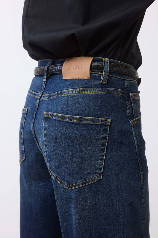 The Petite Ultimate Barrel Leg Jeans 2.0