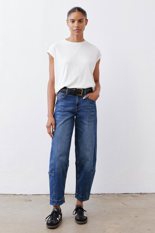 The Ultimate Barrel Leg Jeans 2.0