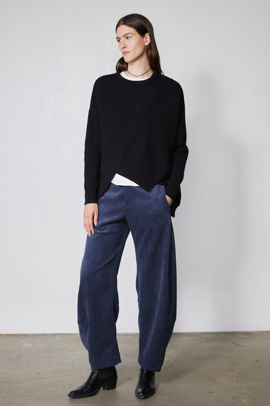 Loose barrel corduroy pants in blue, wide straight leg with relaxed fit