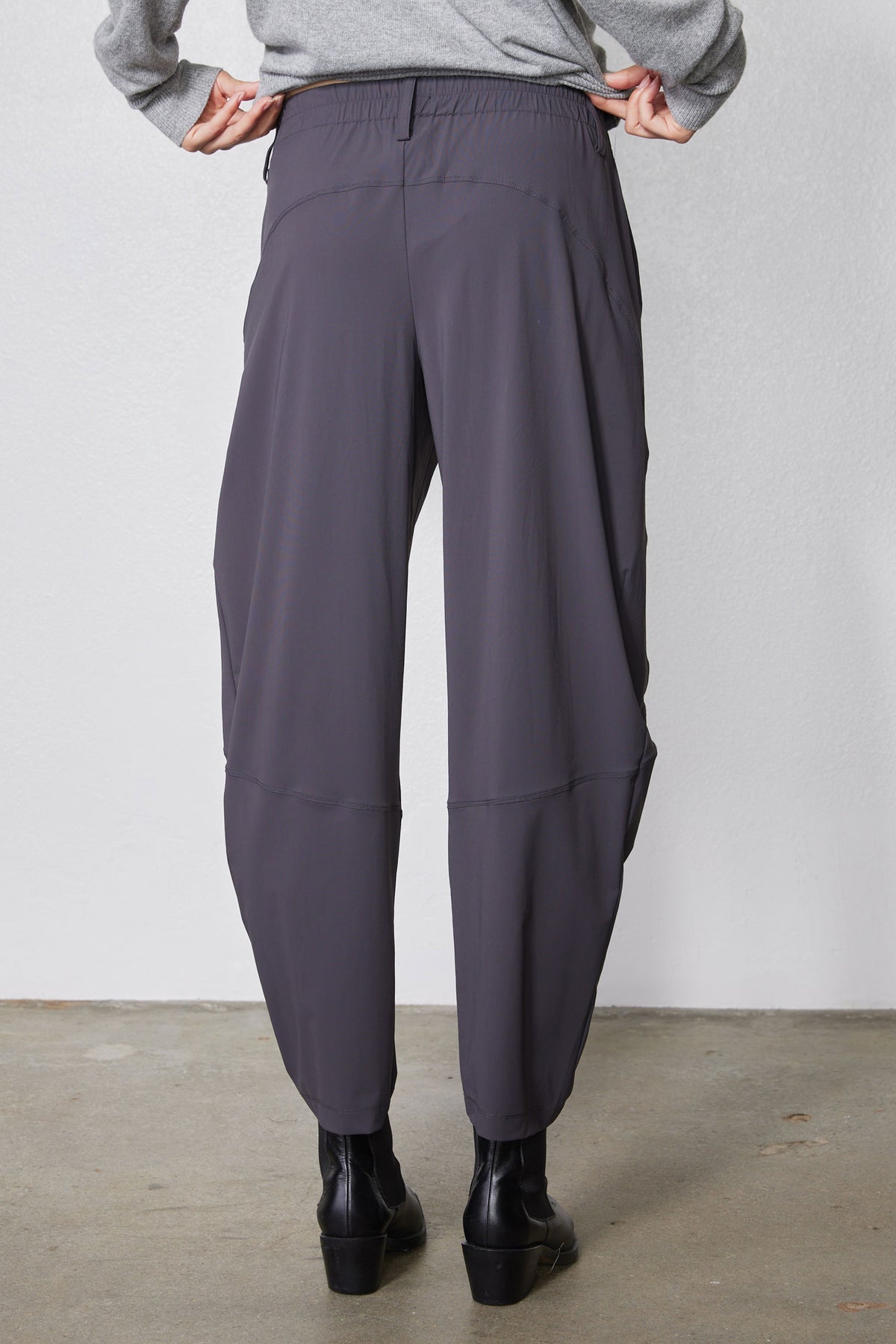 Graphite wide-leg pants with back yoke and elastic waist