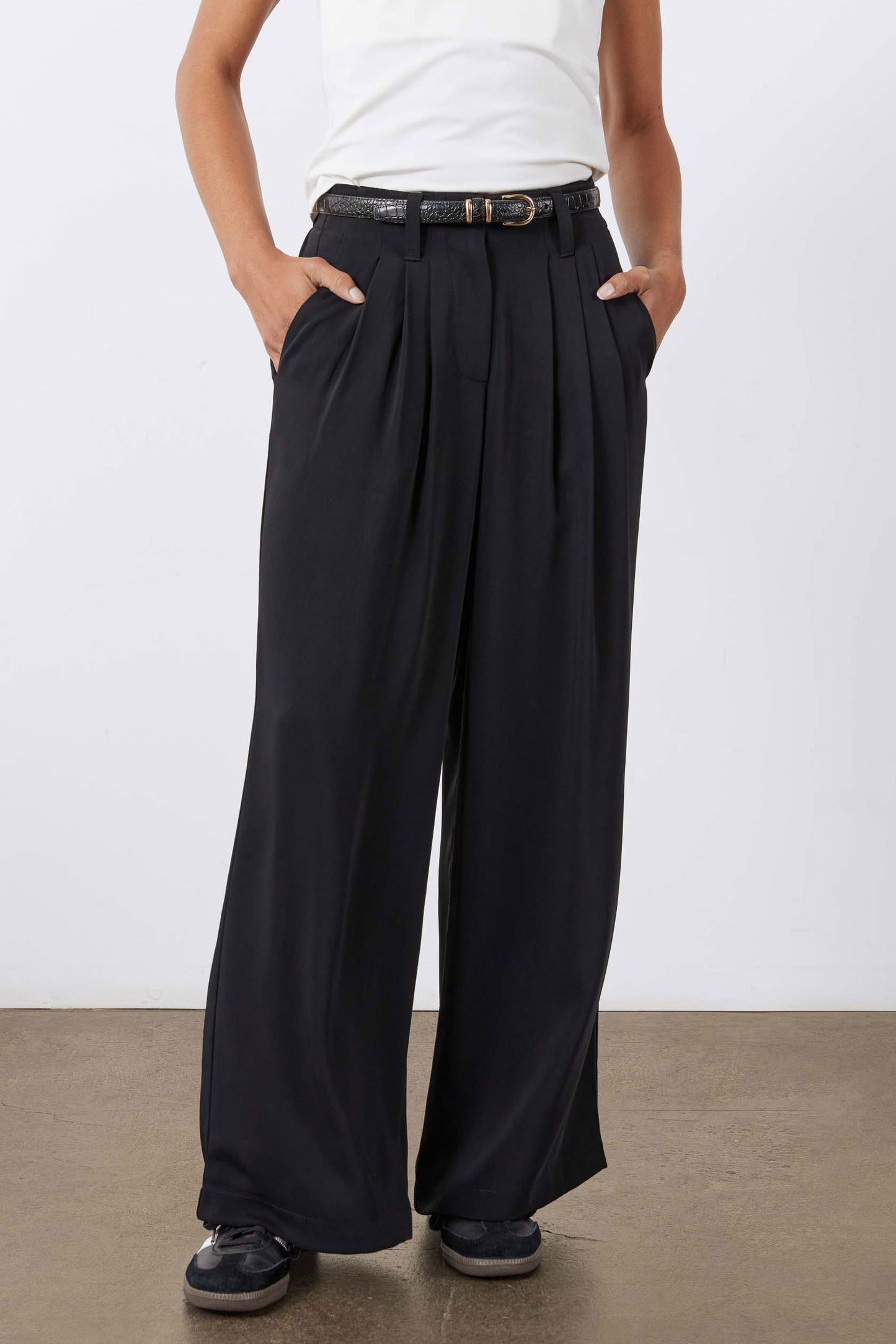 The Wide Leg Trouser
