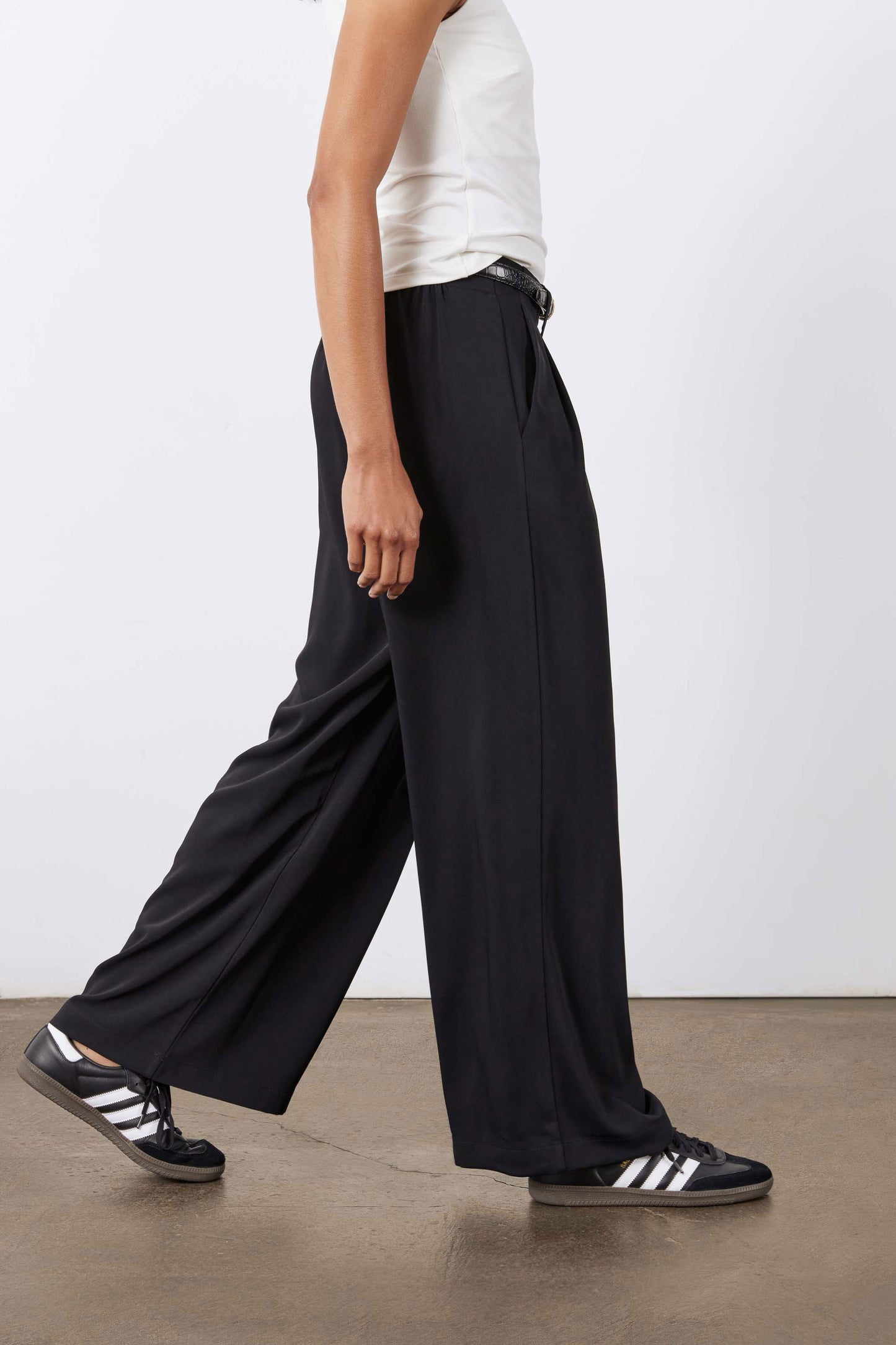 The Petite Wide Leg Trousers