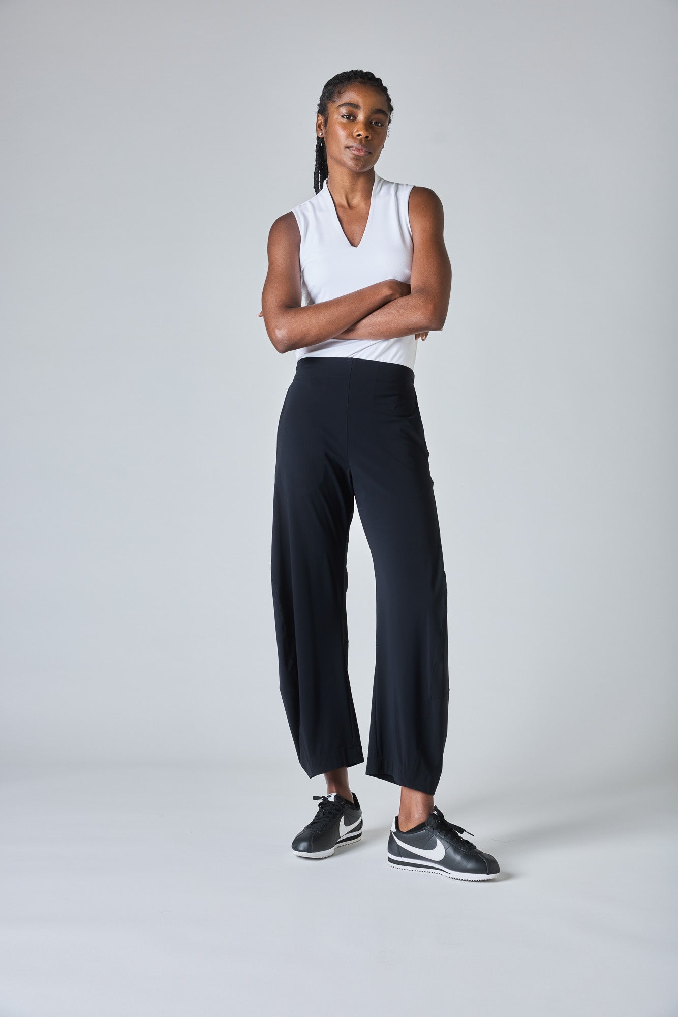 Monochromatic Work Outfit: Petite Black Wide Leg Trouser Pants | Black wide  leg trousers outfit, Wide leg pants outfit work, Black wide leg trousers