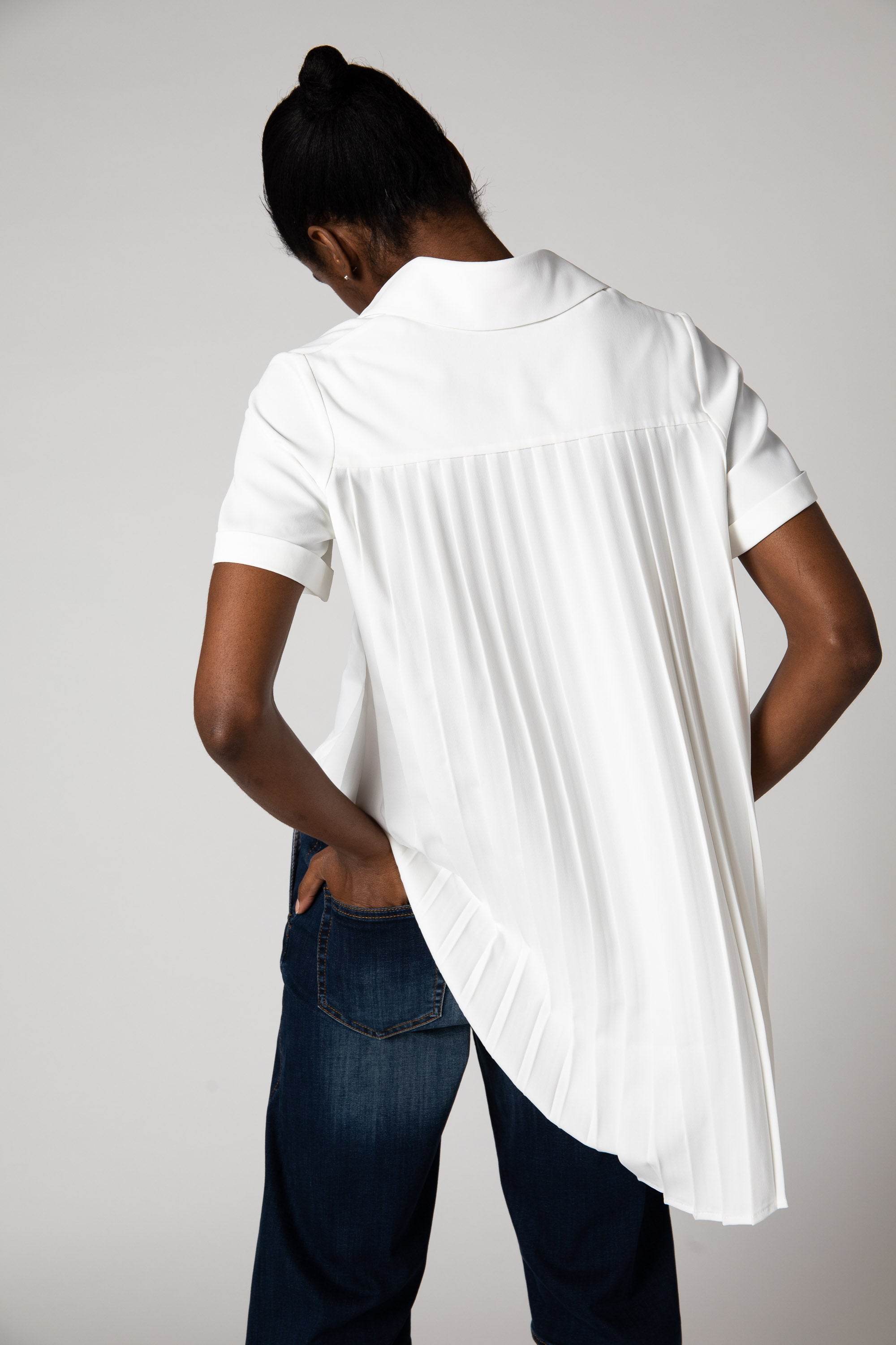Look In The Back Pleated Blouse – Ruti